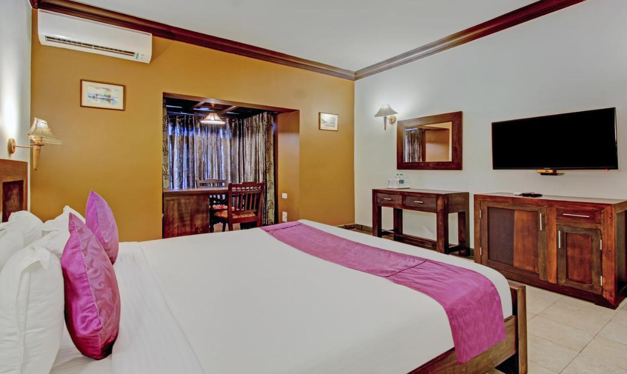 트라반코르 팰리스 호텔 Alappuzha 외부 사진